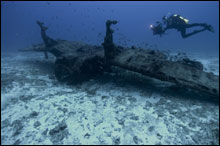 Videographer documents the remains of an F4U-1 Corsair at Midway Atoll 