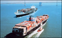 Figure 19. Cargo ships transporting goods through San Francisco Bay. (Photo: NOAA)