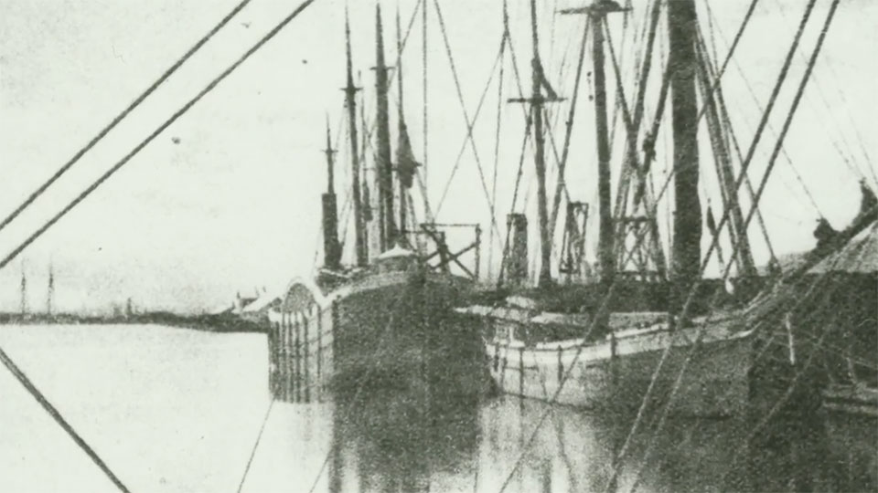 Old photo of a ship