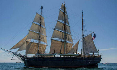 photo of whaling ship