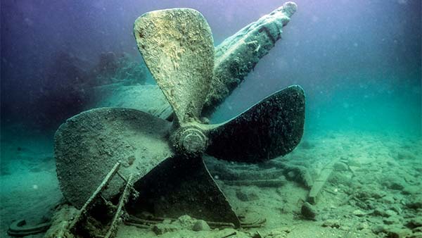 the propeller of a shipwreck