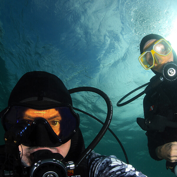 Two divers take a selfie