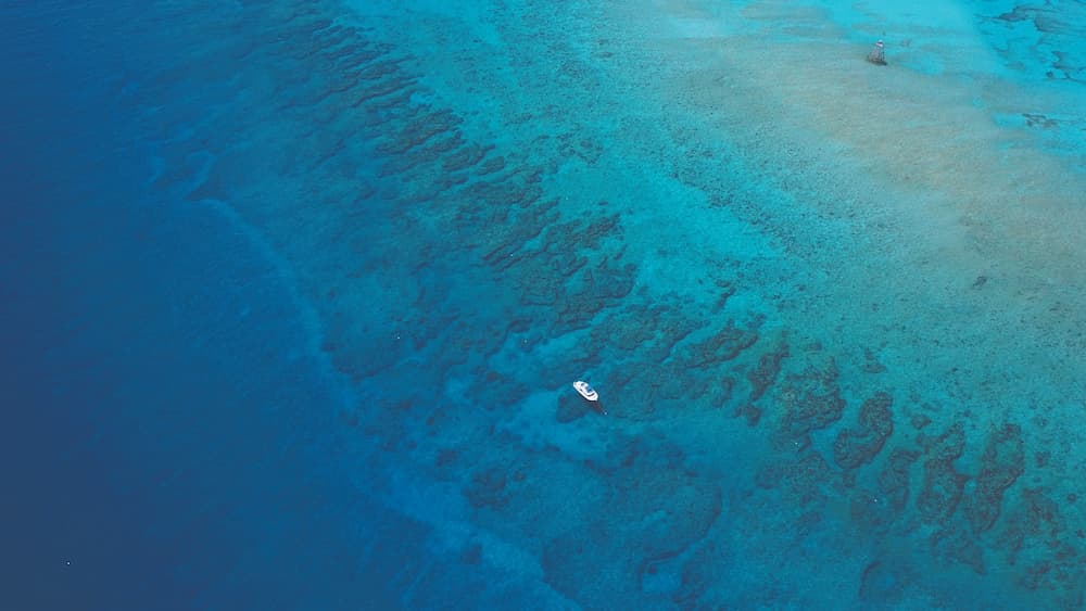 Boat in the middle of the ocean