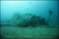 The remains of an SB2C-1C Helldiver carrier-based dive-bomber rest on the seafloor off the Maui coast. (Credit: University of Hawaii)
