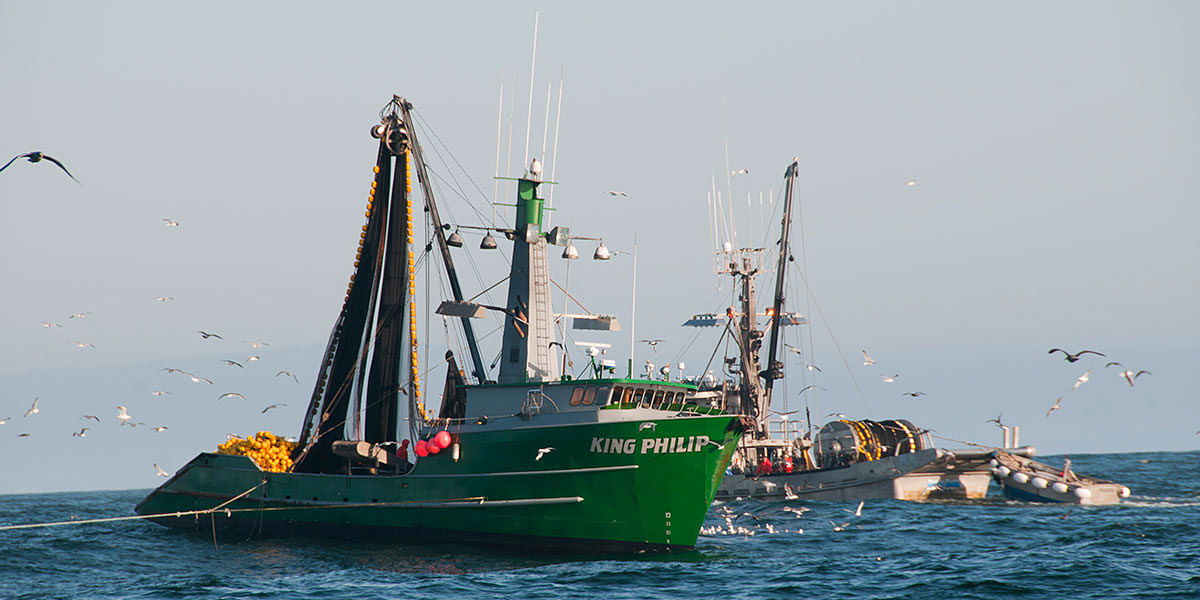photo of a commercial fishing vessel