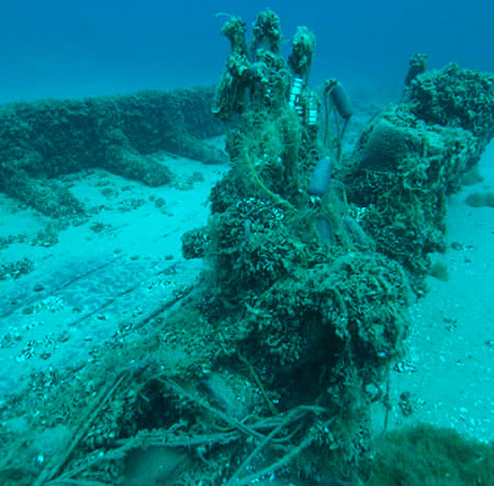 marine debris on ship wreck
